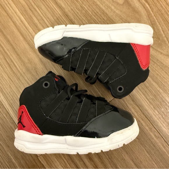 Jordan Kids Black and Red Sneakers - Picture 3 of 8